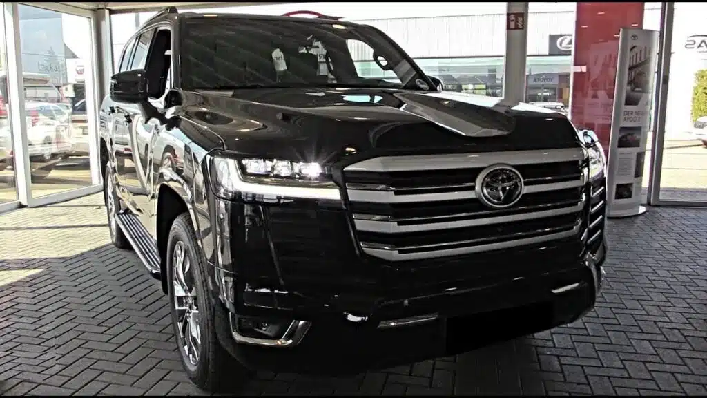 V8 For Rent in Lahore